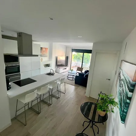 With Little Saltpool Apartamento